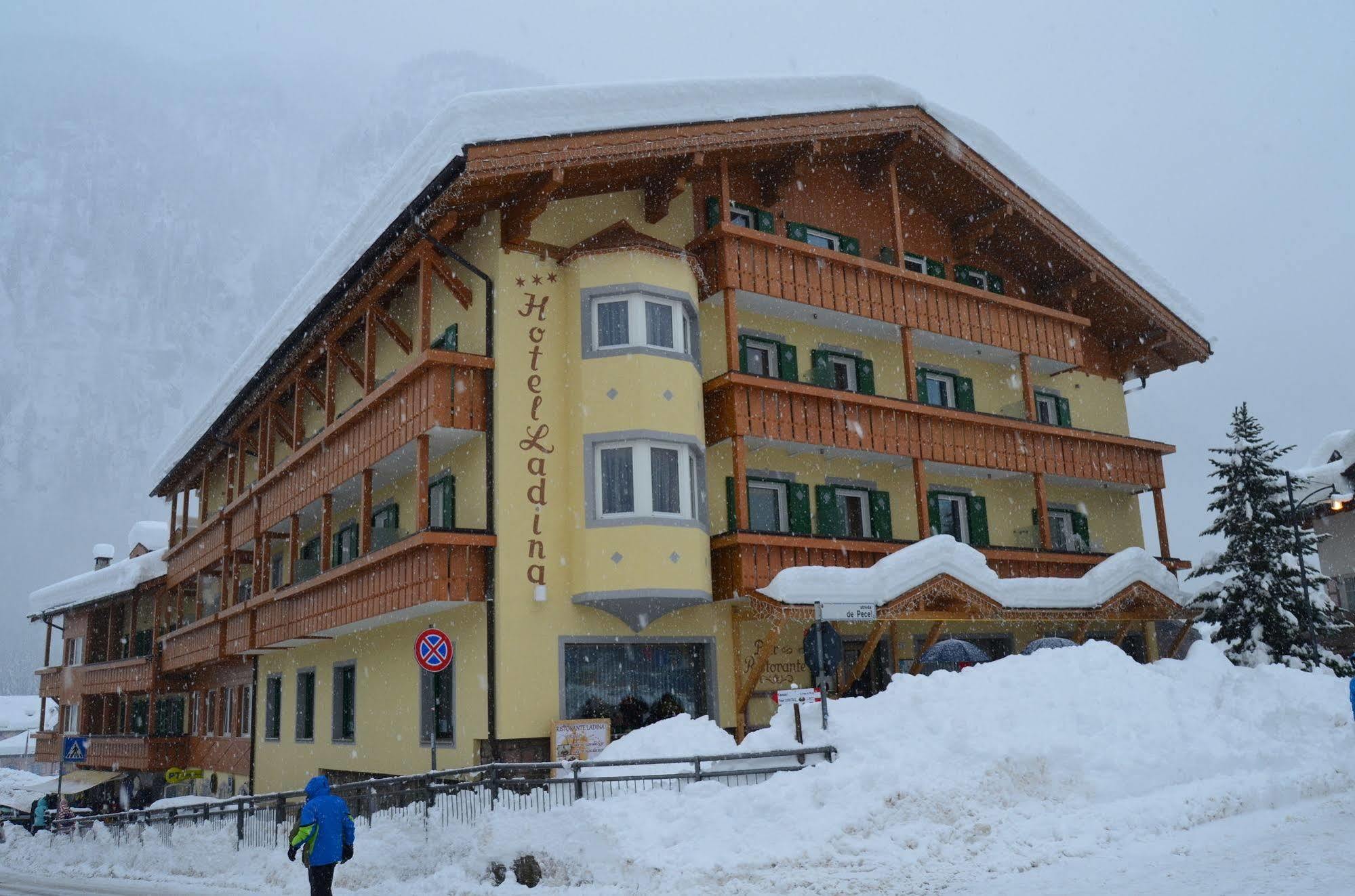 Hotel Ladina كامبيتيلو دي فاسا المظهر الخارجي الصورة